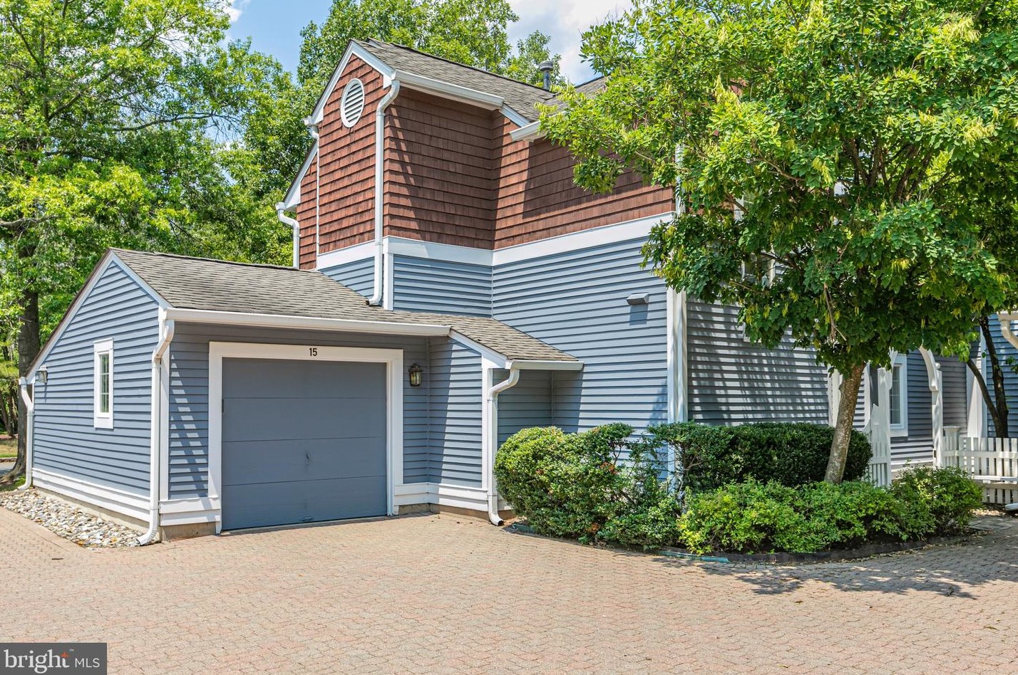 15 Railroad Pl, Pennington, NJ 08534