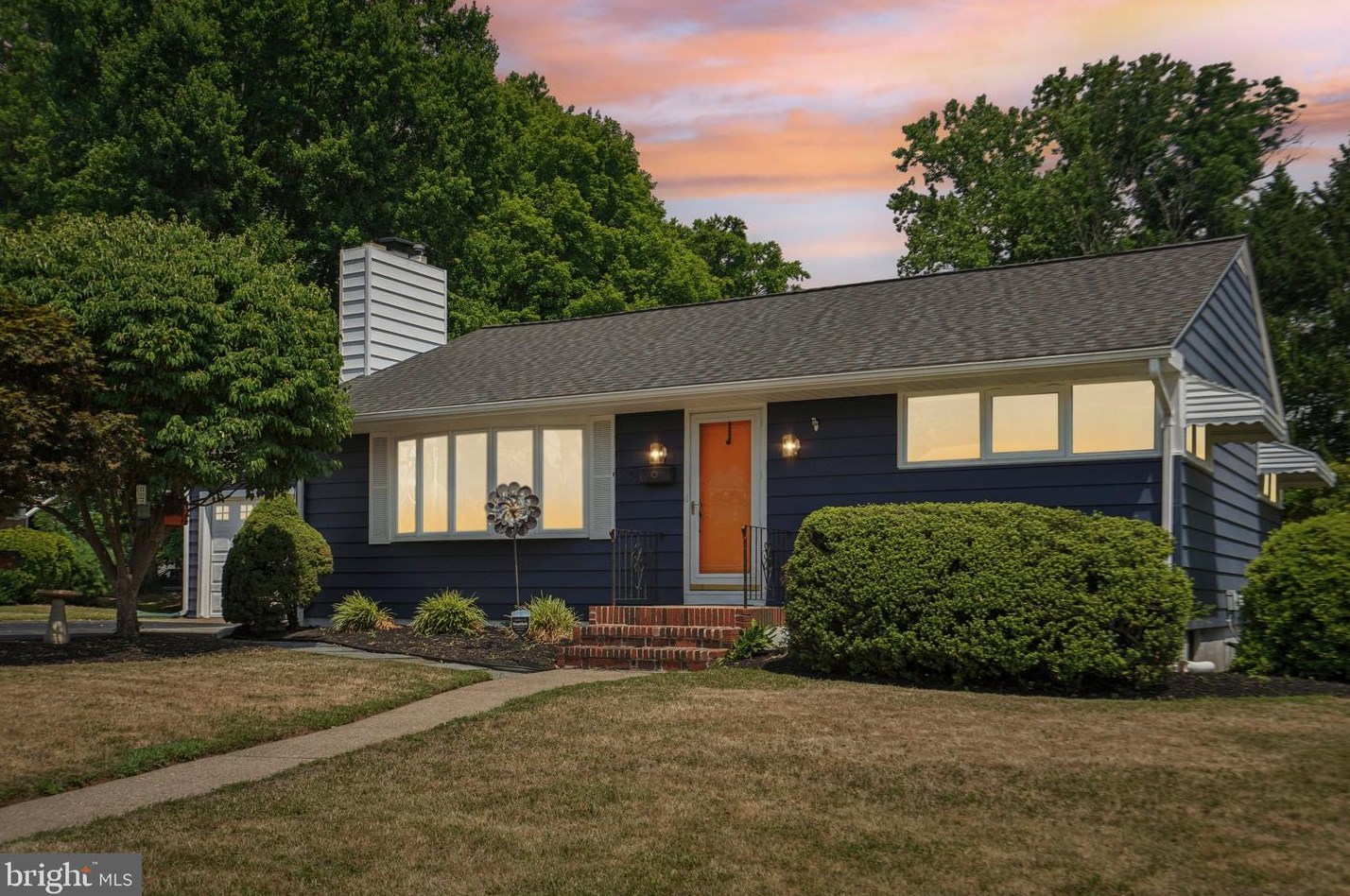 143 Lakedale Dr, Trenton, NJ 08648