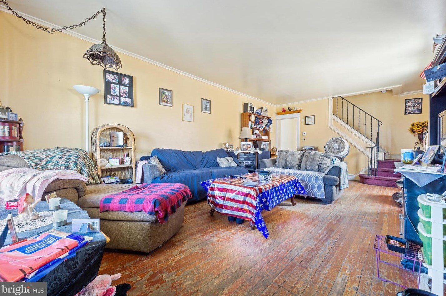 1023 Adeline St, Trenton NJ  08610-6404 exterior