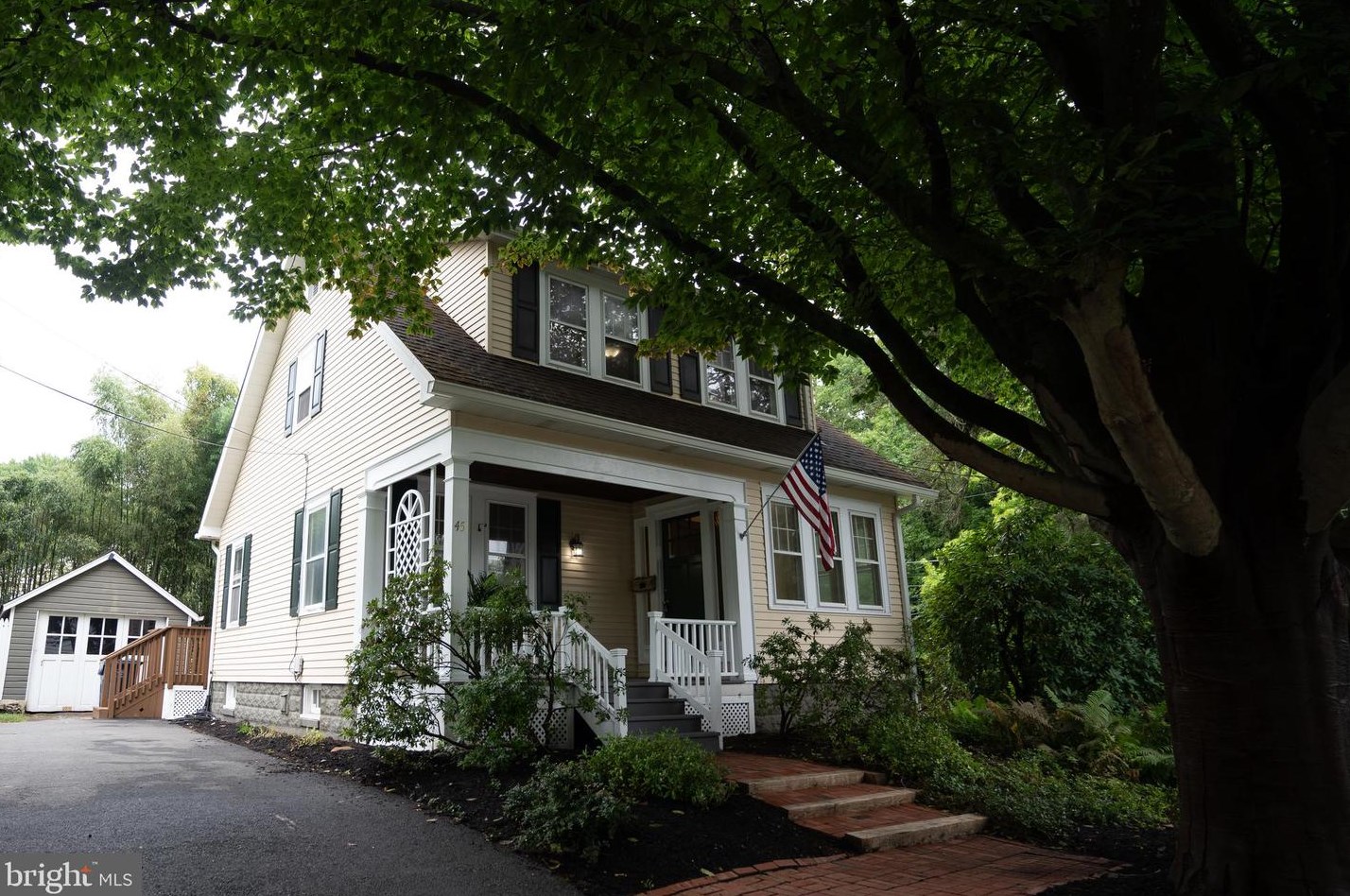 45 Fernwood Ln, Lawrence Township, NJ 08648