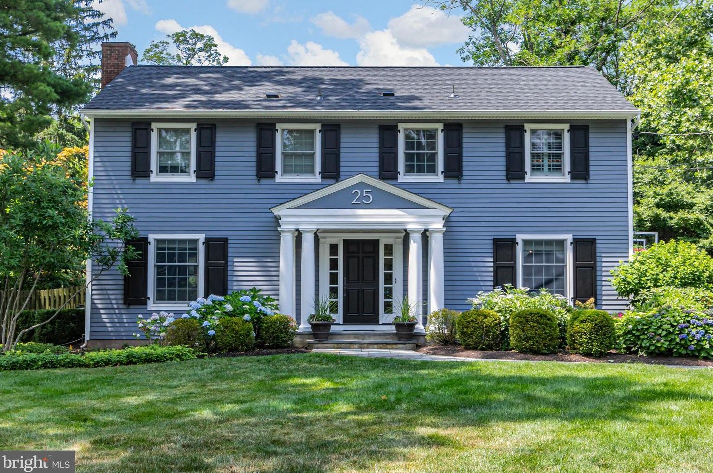 25 Philip Dr, Princeton, NJ 08540