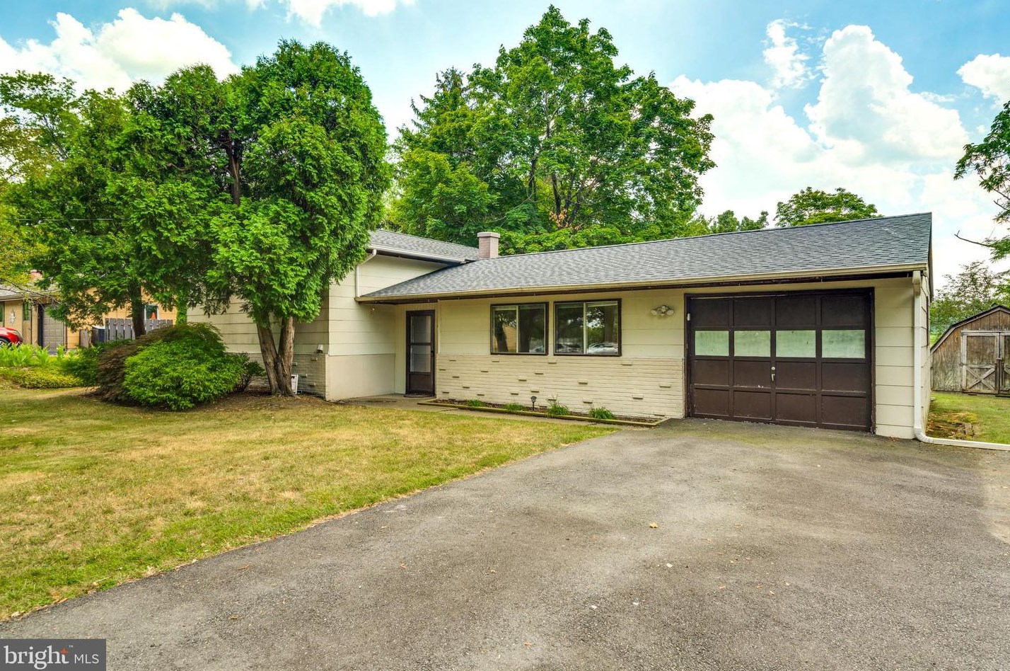 16 Brooktree, East Windsor, NJ 08520