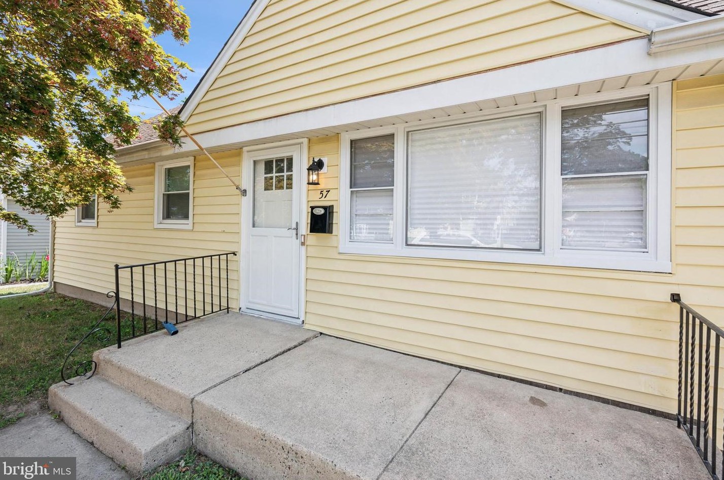 57 Hartman Dr, Trenton, NJ 08690
