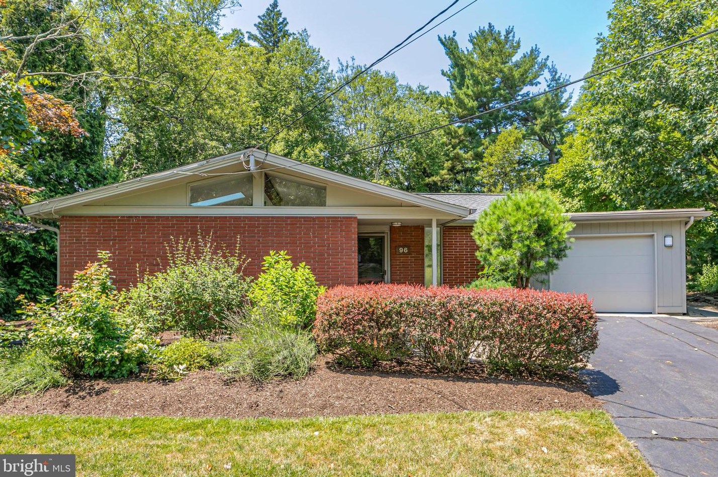 96 Dempsey Ave, Princeton, NJ 08540