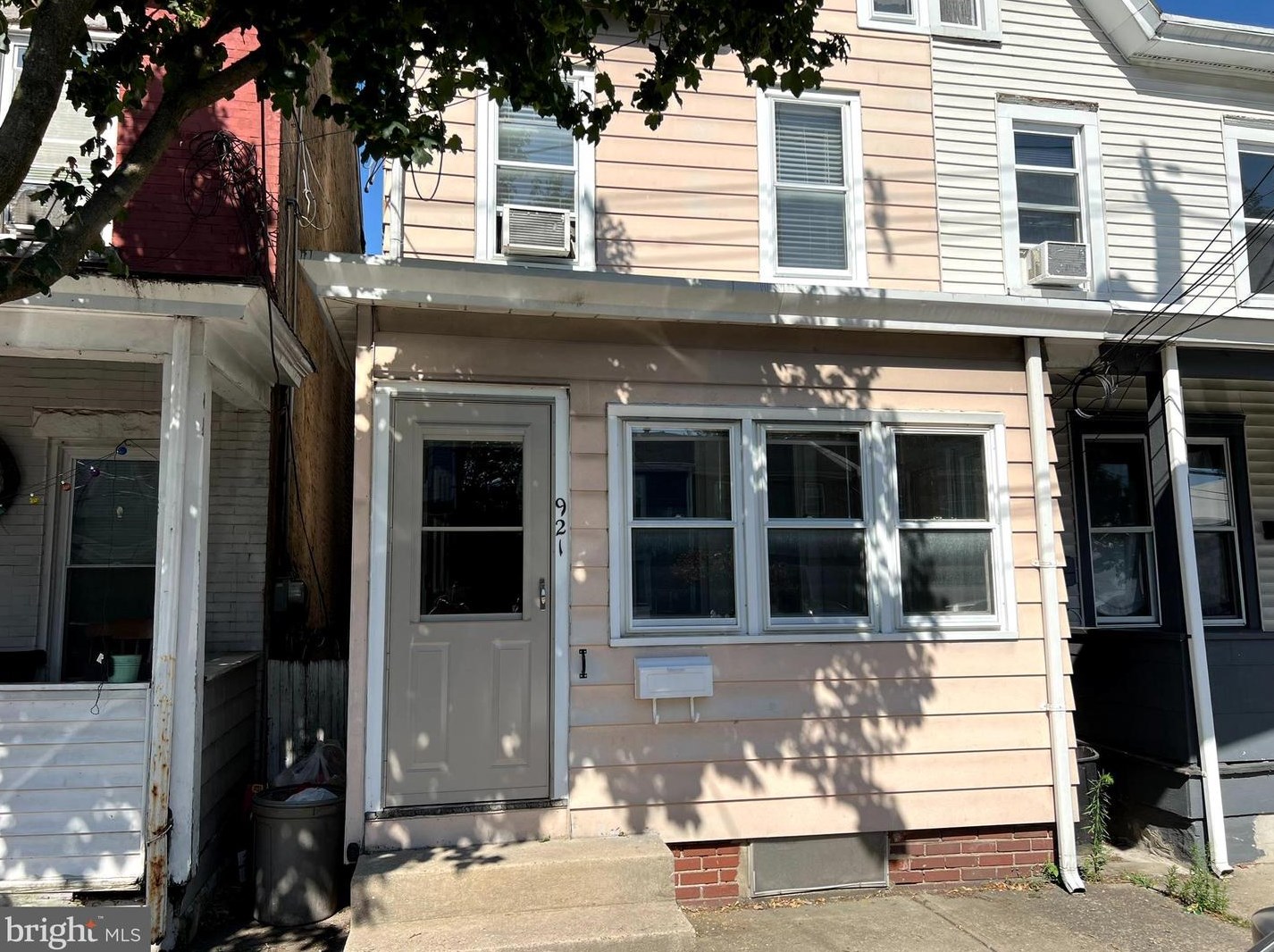 921 Beatty St, Trenton, NJ 08611