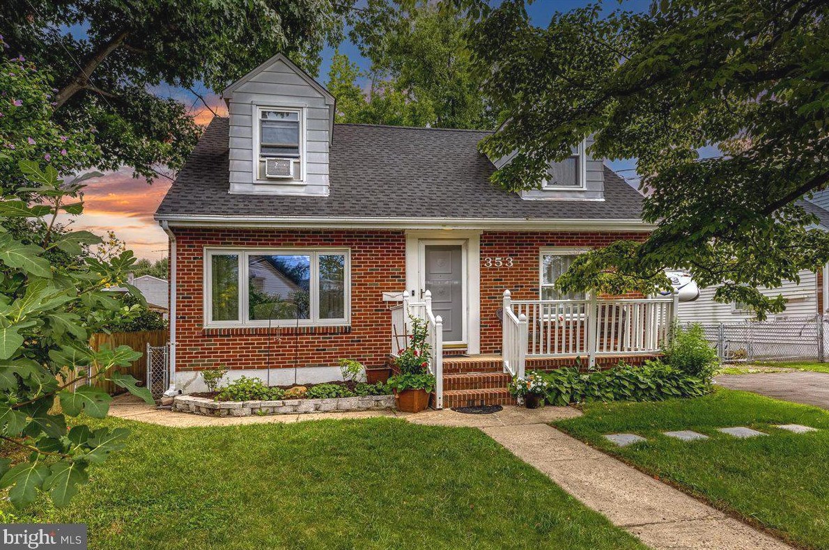 353 Springdale Ave, Trenton, NJ 08620