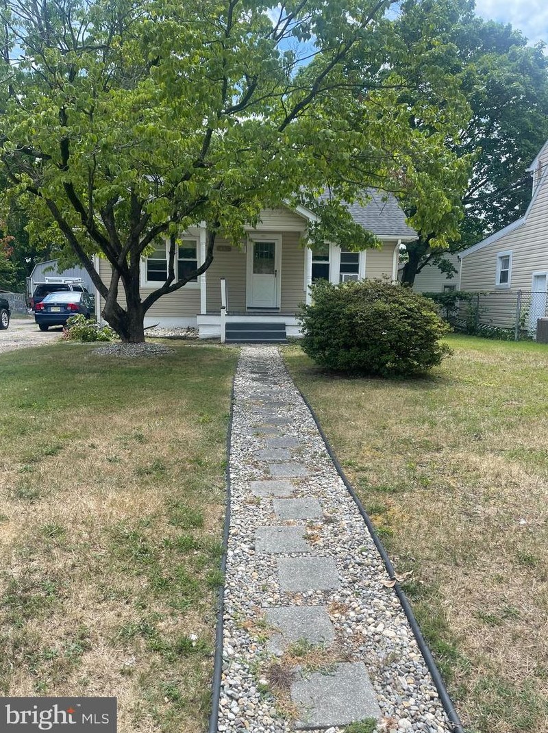 433 Miller Ave, Trenton, NJ 08610