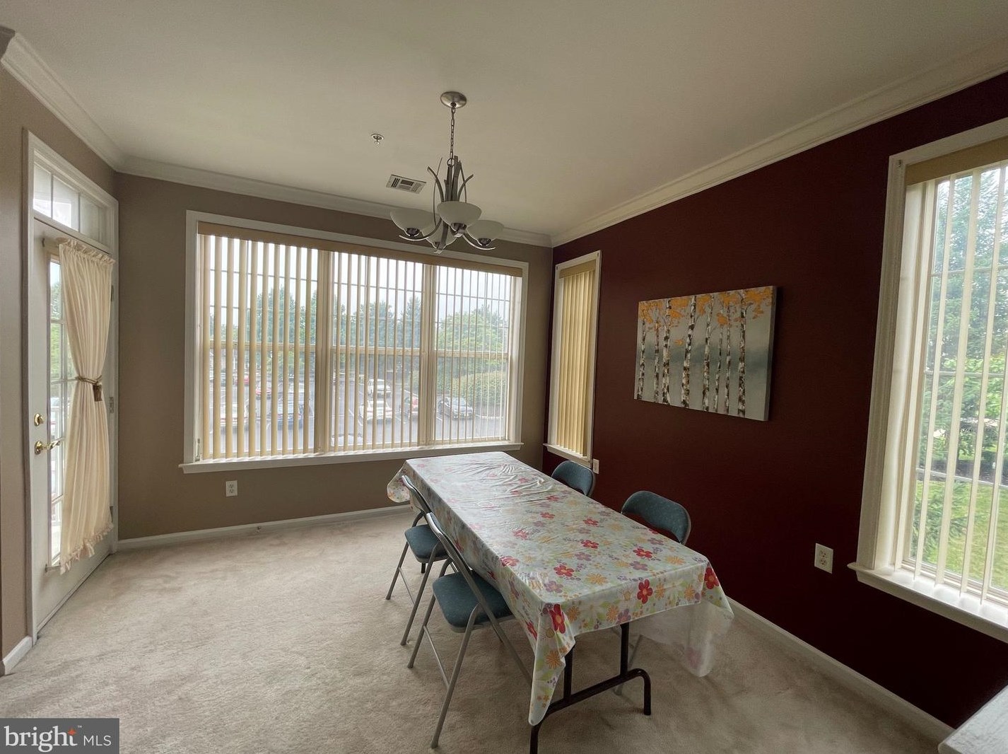 221 Masterson Ct, Trenton NJ  08618-1438 exterior