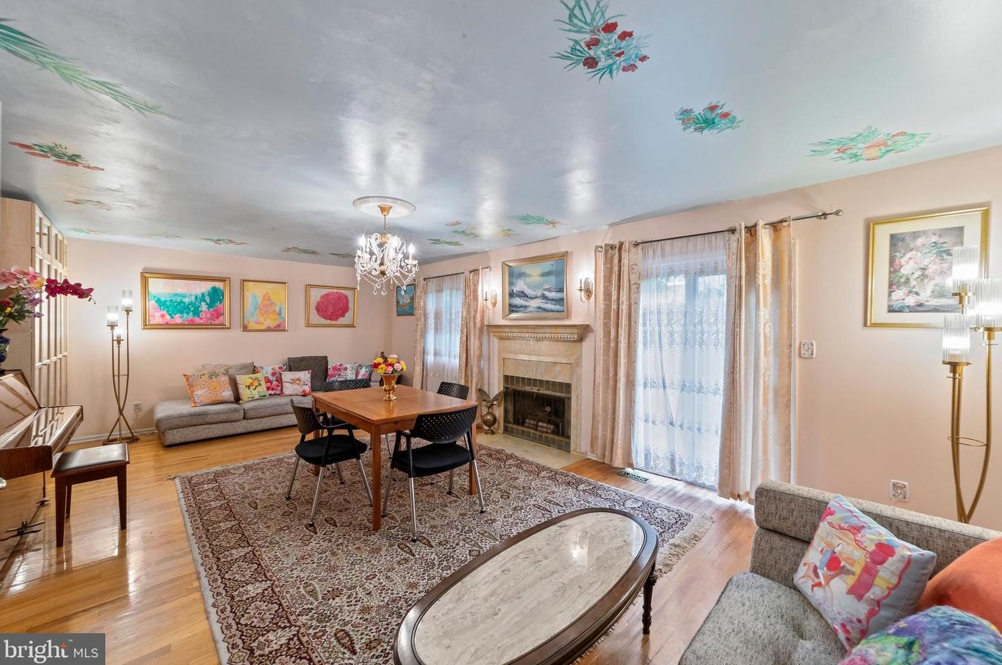 25 Exeter Ct, Princeton NJ 08540-7048 exterior