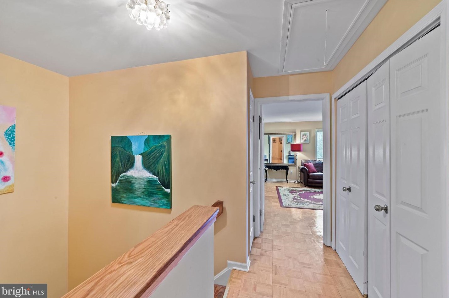 25 Exeter Ct, Princeton NJ 08540-7048 exterior