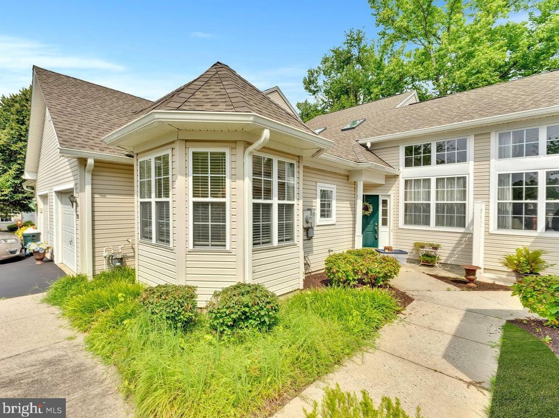 30 Fallview Ct, Trenton, NJ 08690
