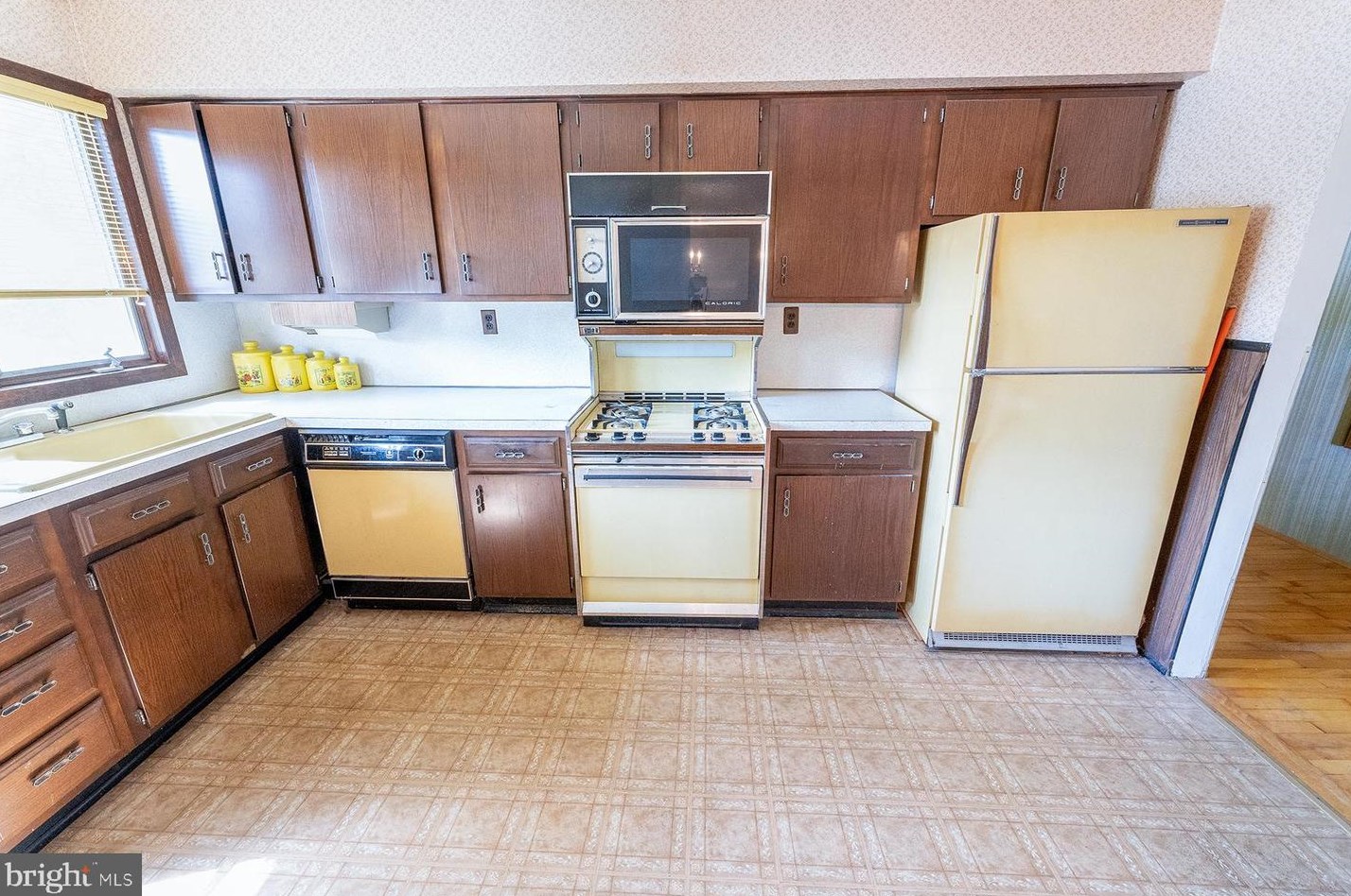 141 Altamawr Ave, Lawrence Township, NJ 08648
