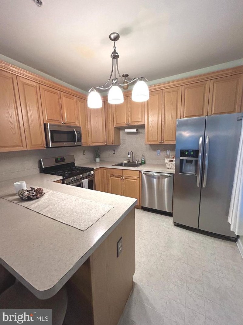 111 Kyle Way, Trenton NJ 08628-2523 exterior