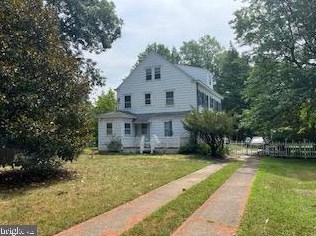 209 Buckingham Ave, Trenton, NJ 08618-3315