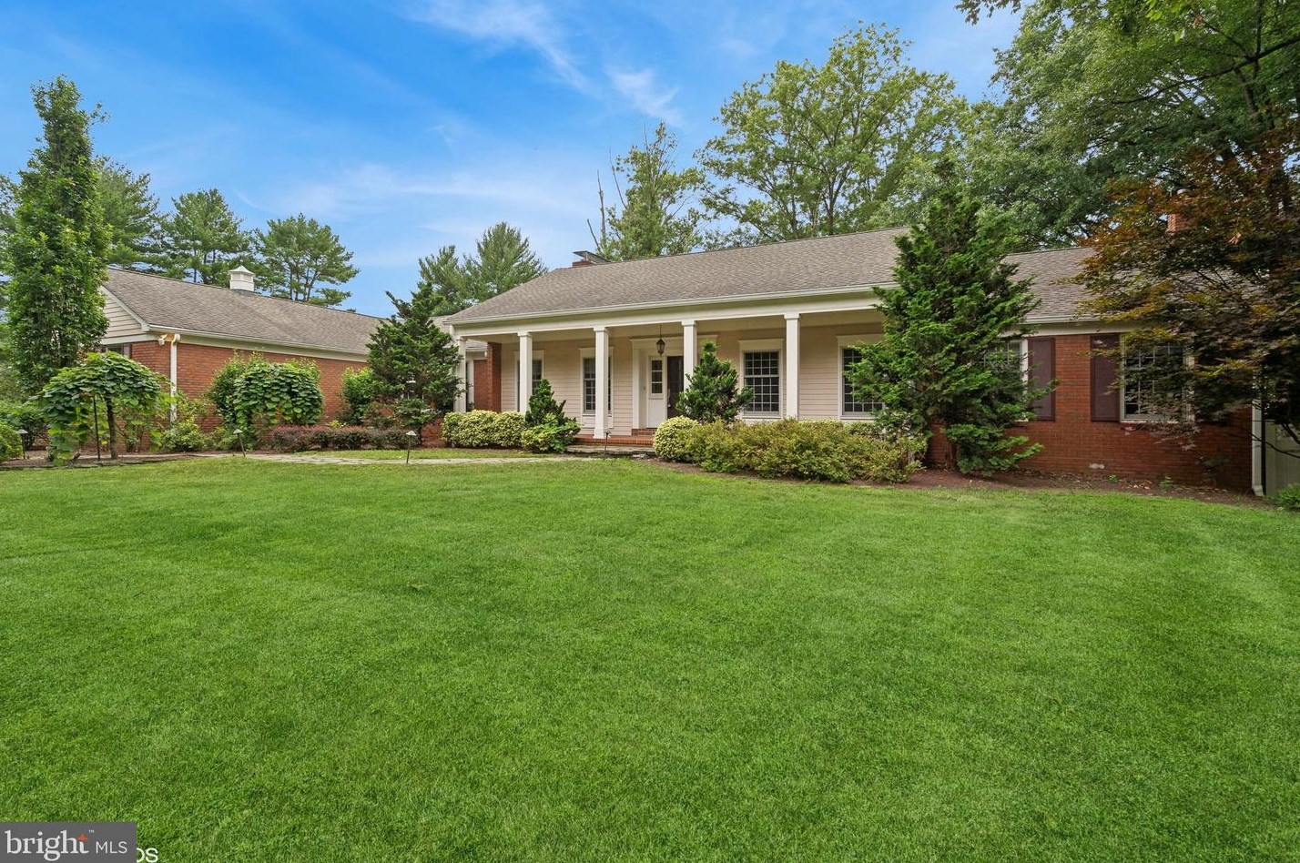 1 E Shore Dr, Princeton, NJ 08540