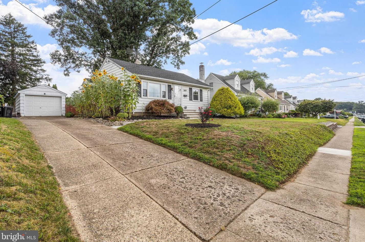 169 Regina Ave, Trenton, NJ 08619