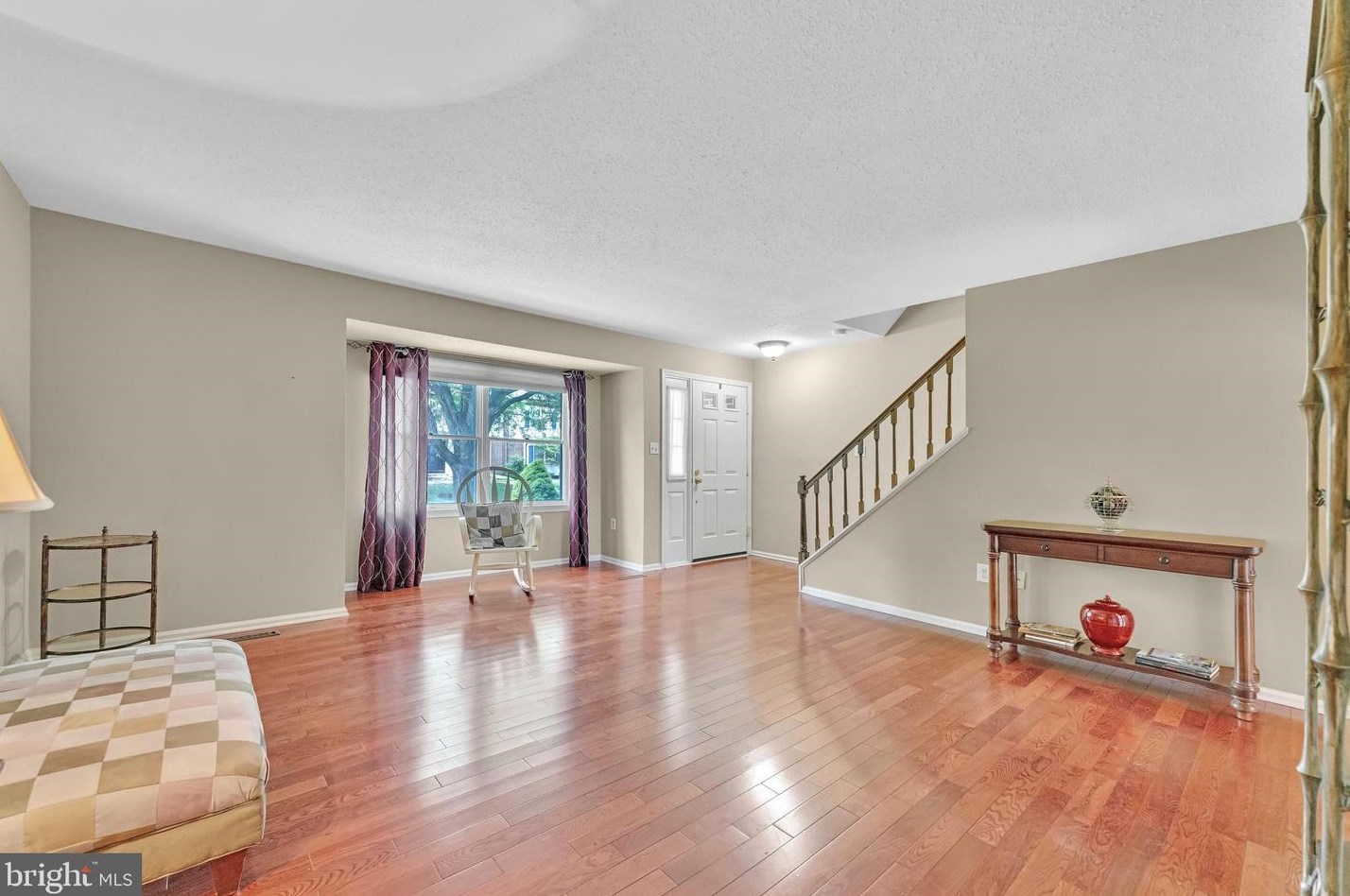 14 Shirley Ln #i, Lawrence Township, NJ 08648