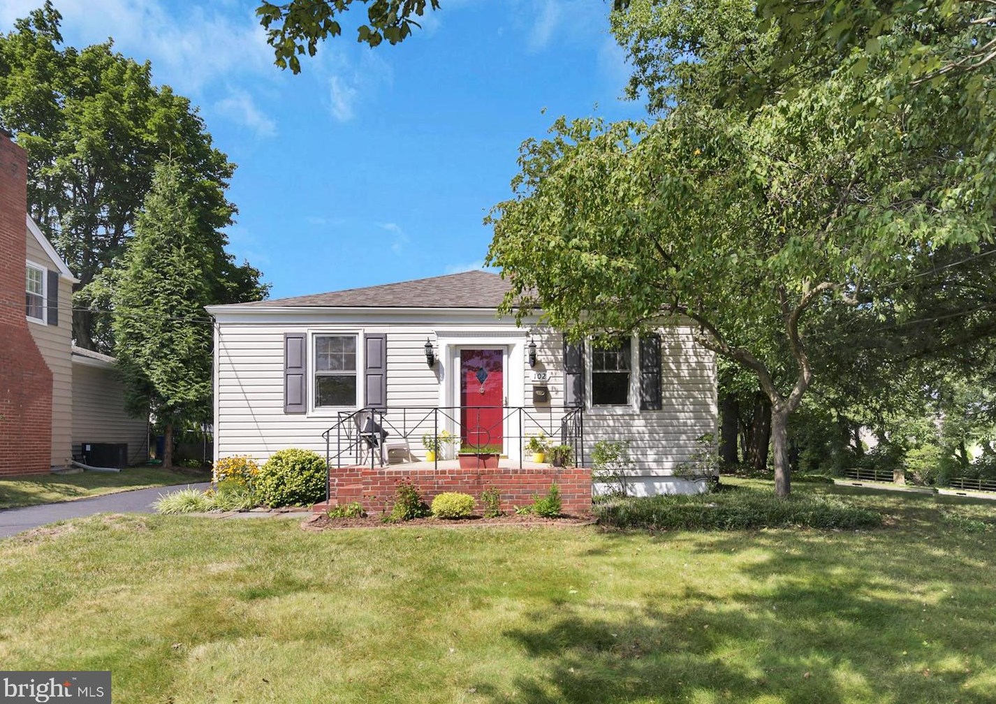 102 Gedney Rd, Trenton, NJ 08648