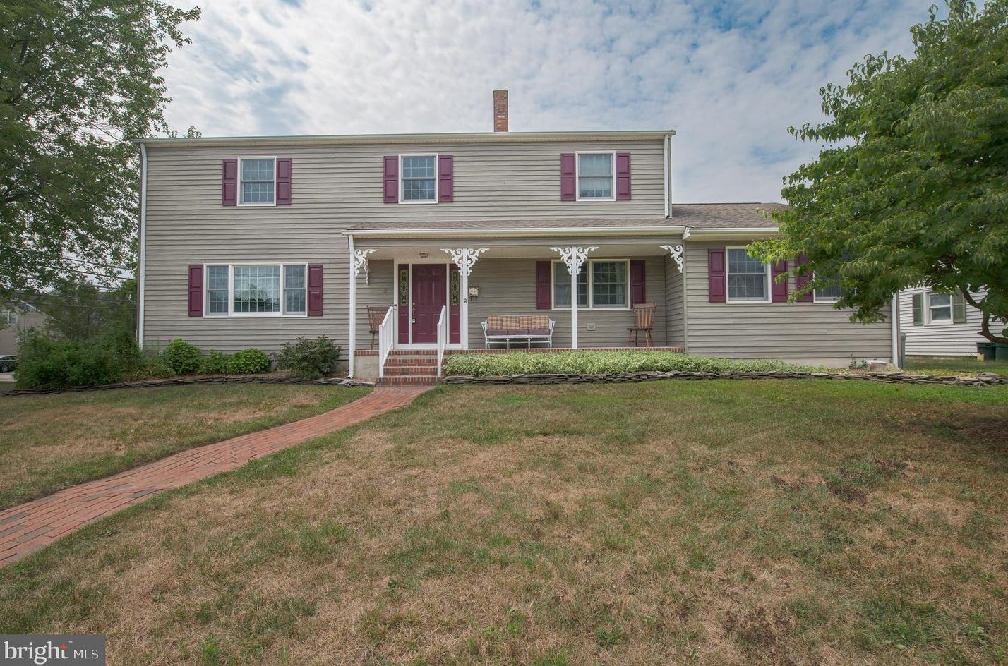 2 Mario Dr, Trenton, NJ 08690