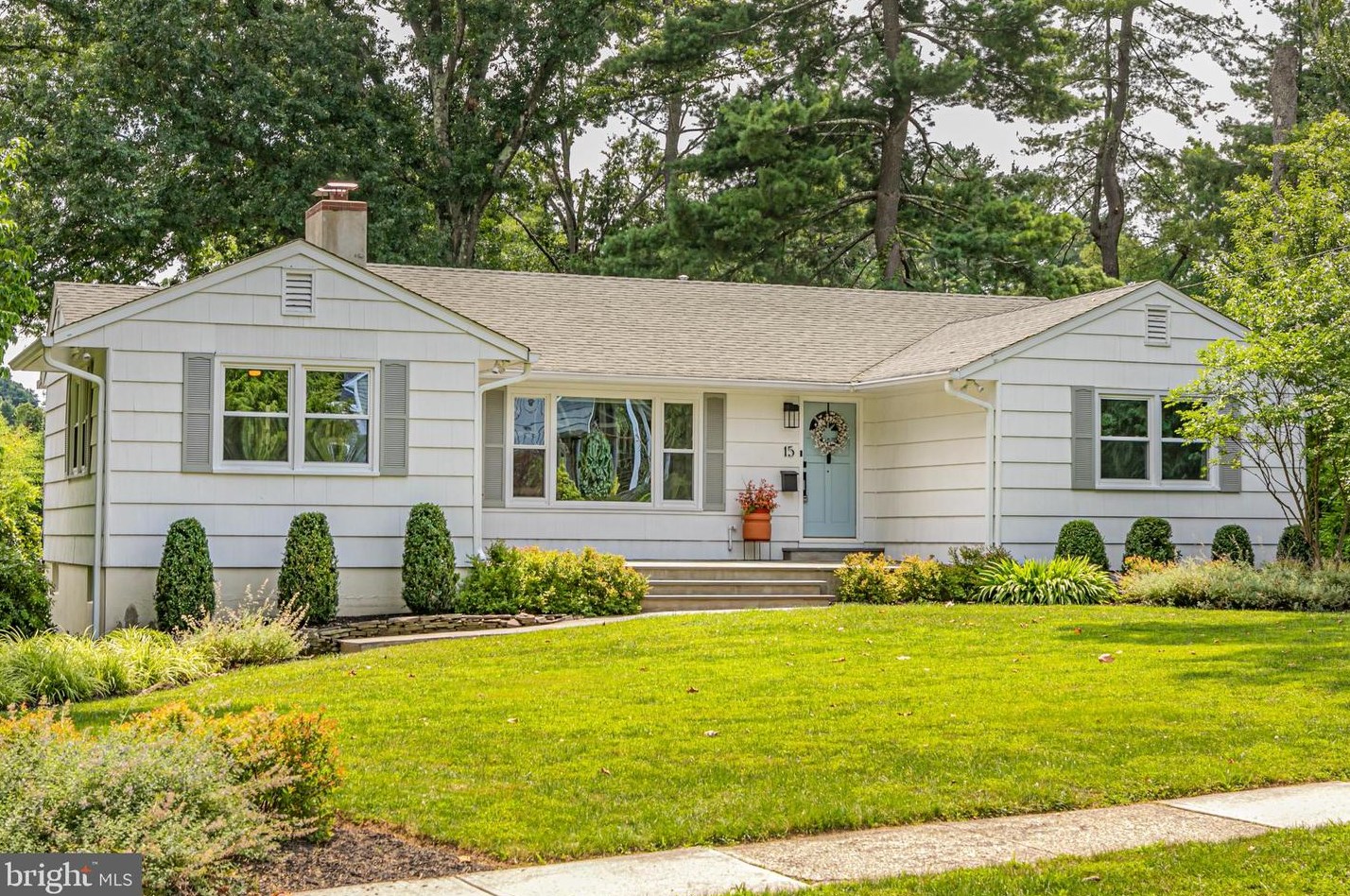 15 Broadripple Dr, Princeton, NJ 08540
