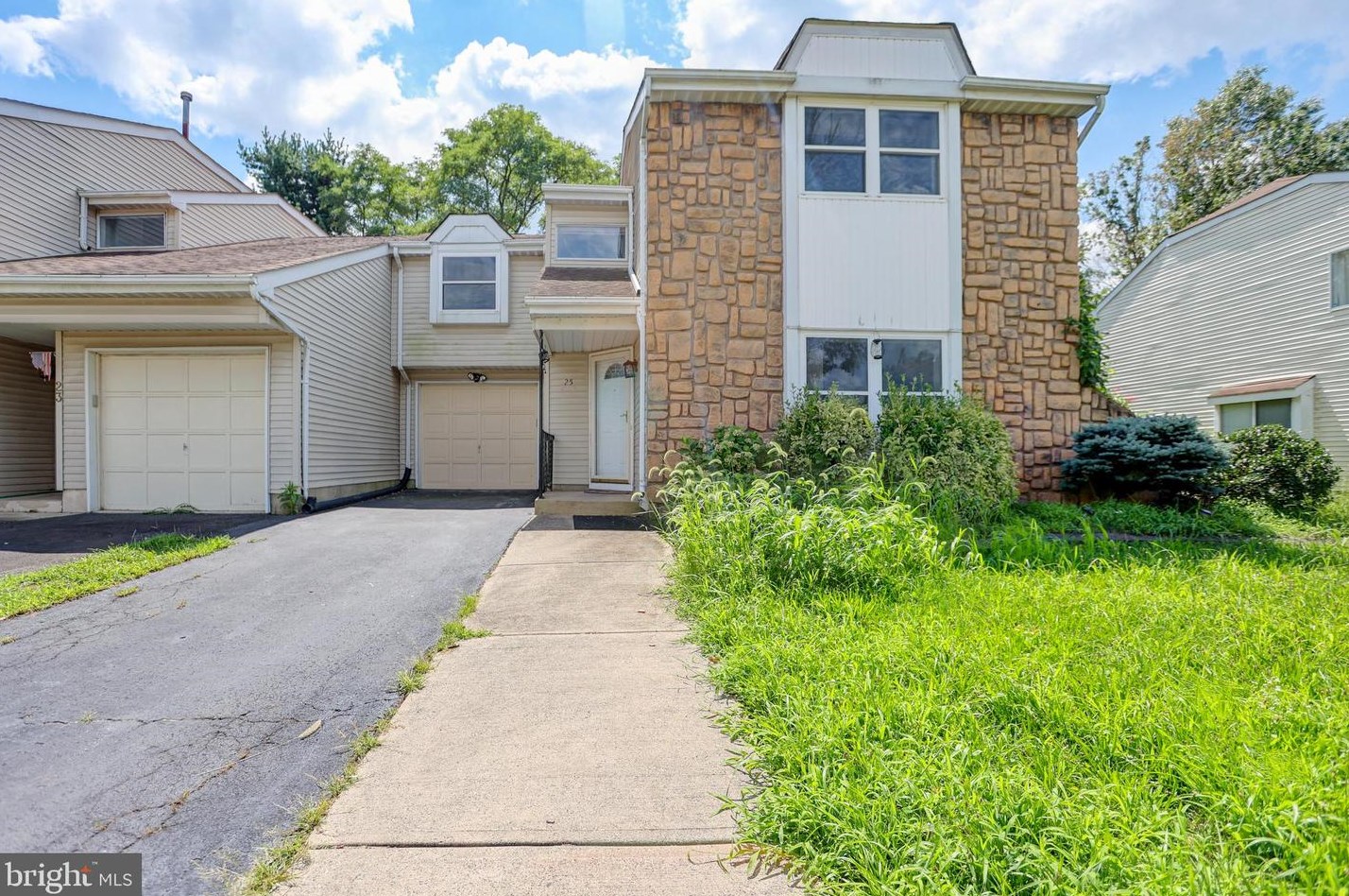 25 Allison Rd, East Windsor, NJ 08520