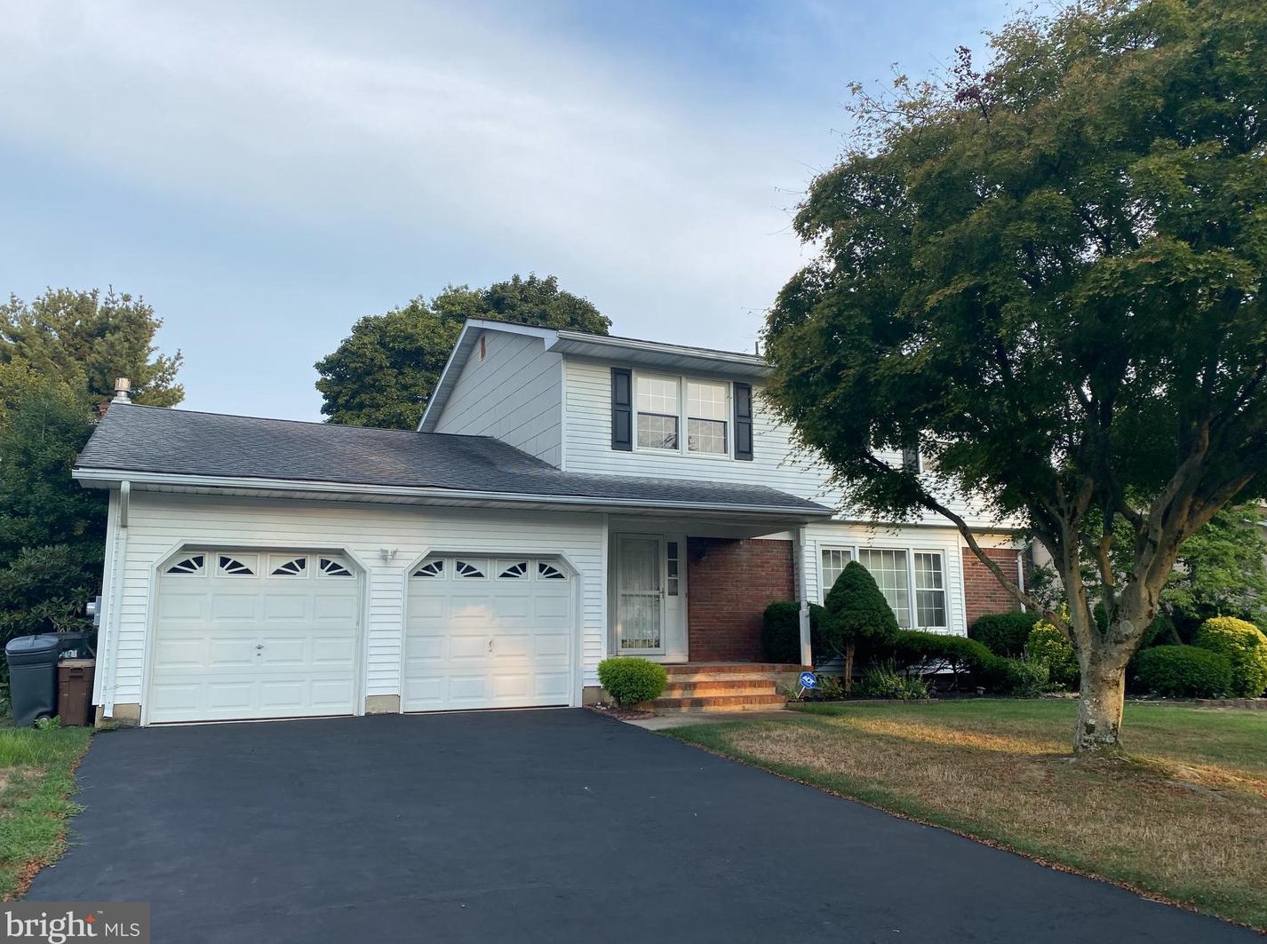 6 Moro Dr, Trenton, NJ 08619
