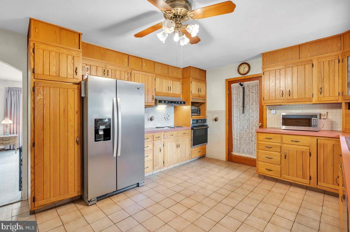 233 Marshall Ave, Hamilton Township, NJ 08619