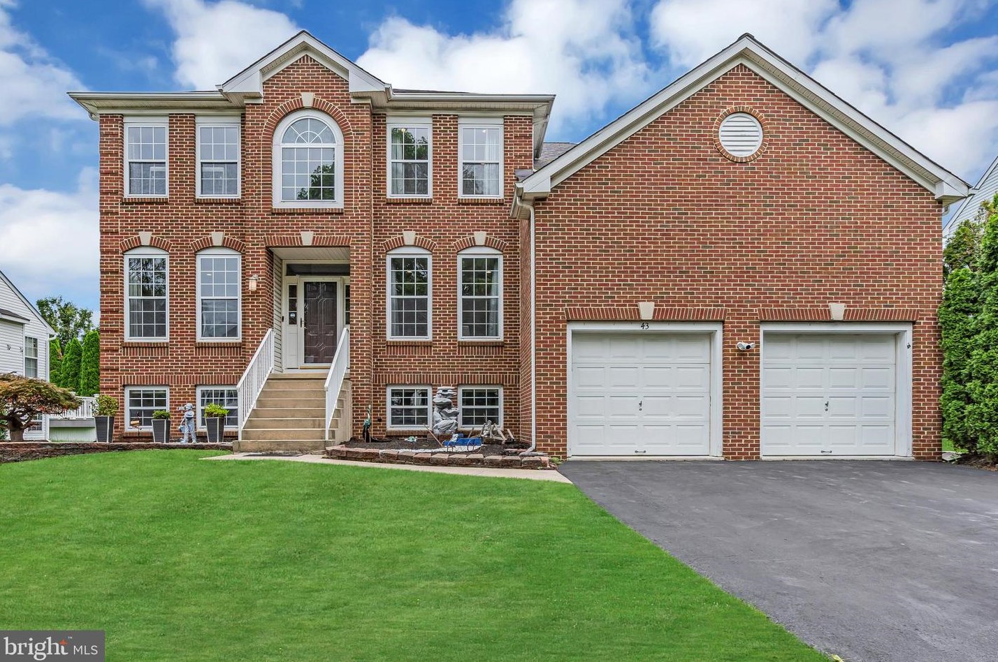 43 Keswick Rd, East Windsor, NJ 08520