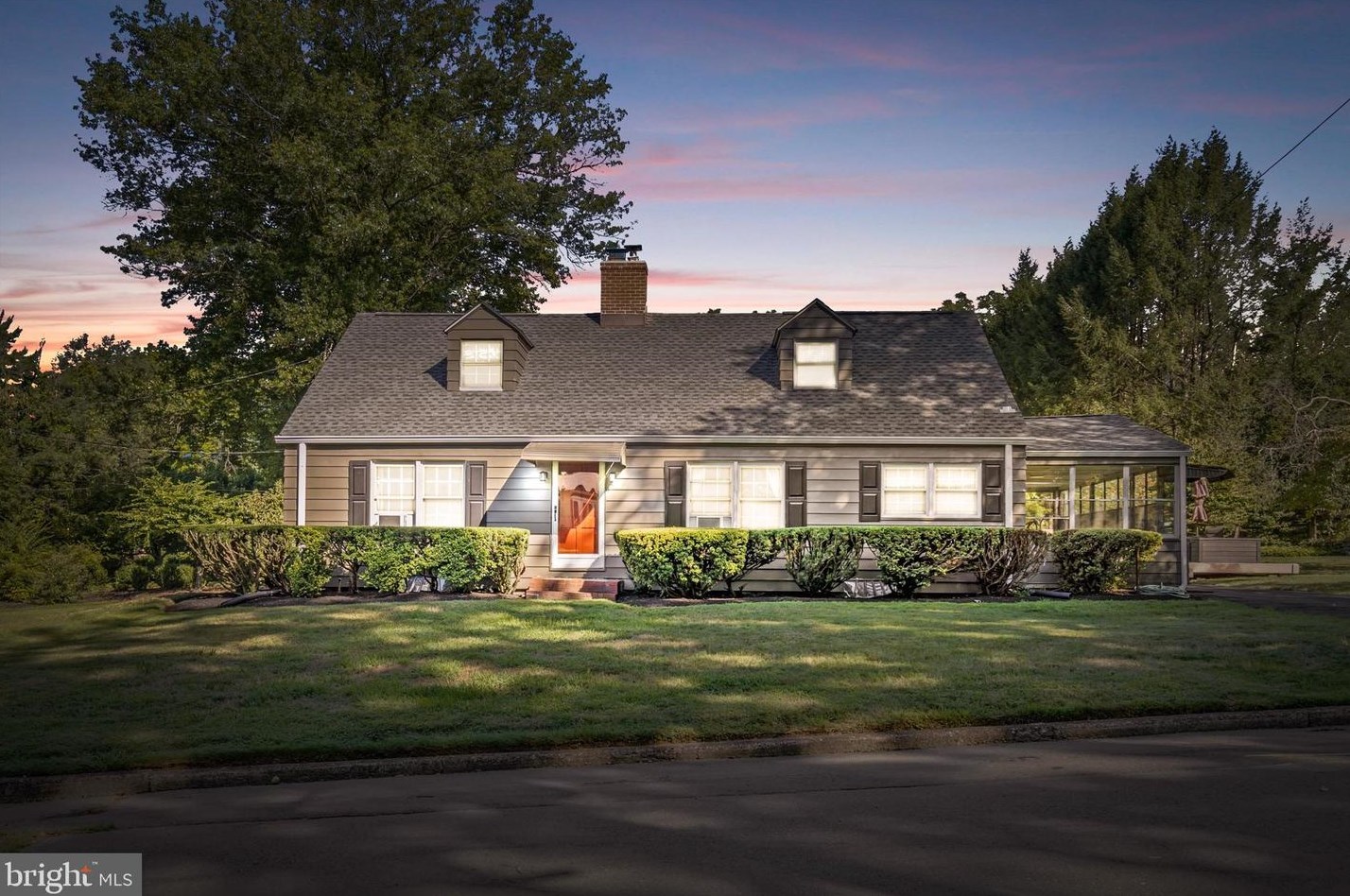 3 Maddock Dr, Trenton, NJ 08628