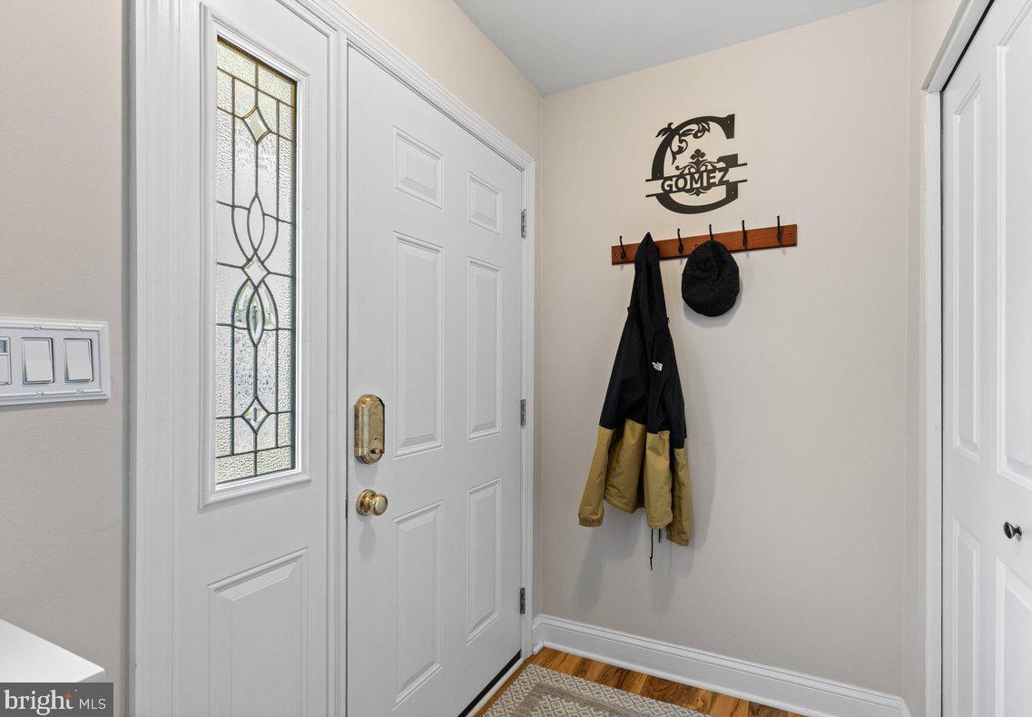 15 Hancock Ct, East Windsor, NJ 08520