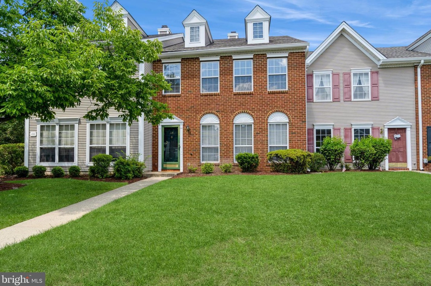 114 Shrewsbury Ct, Pennington, NJ 08534