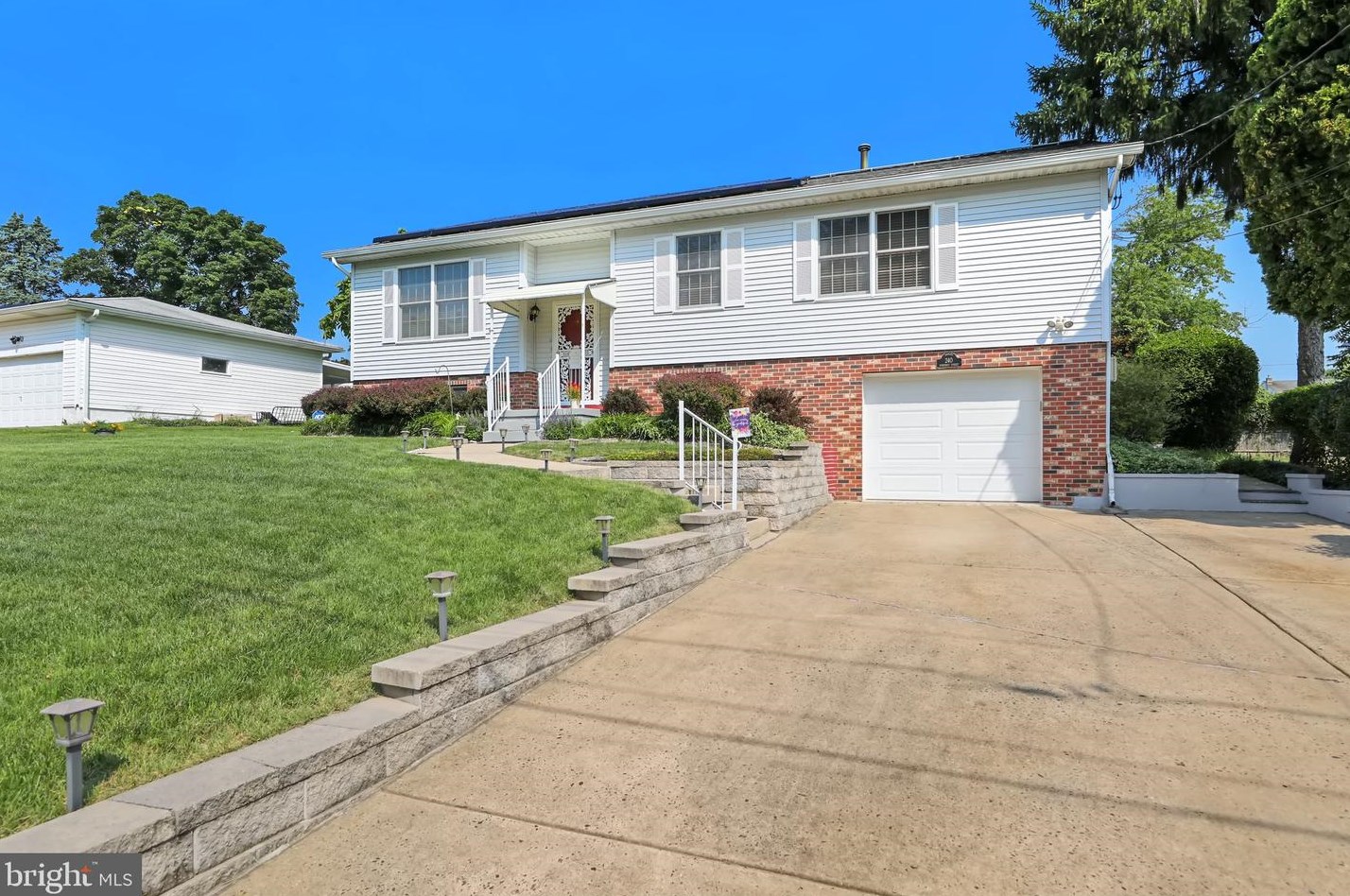 240 Somerset St, Trenton, NJ 08638