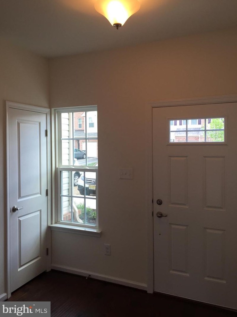 74 Sundance Dr, Trenton, NJ 08619