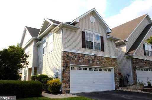 53 Heath Ct, Pennington, NJ 08534