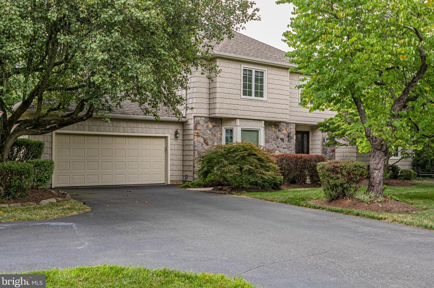 30 Laurel Wood Dr, Trenton, NJ 08648