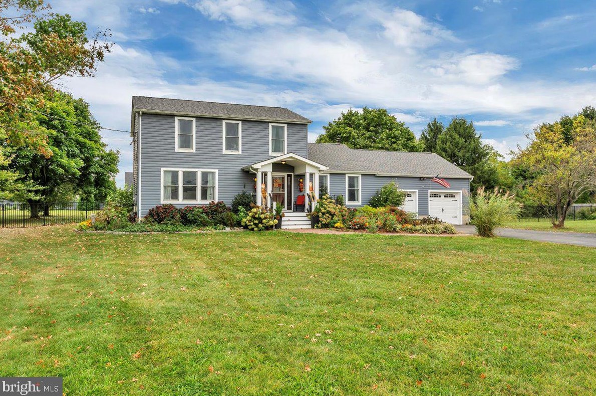 139 Hankins Rd, East Windsor, NJ 08520