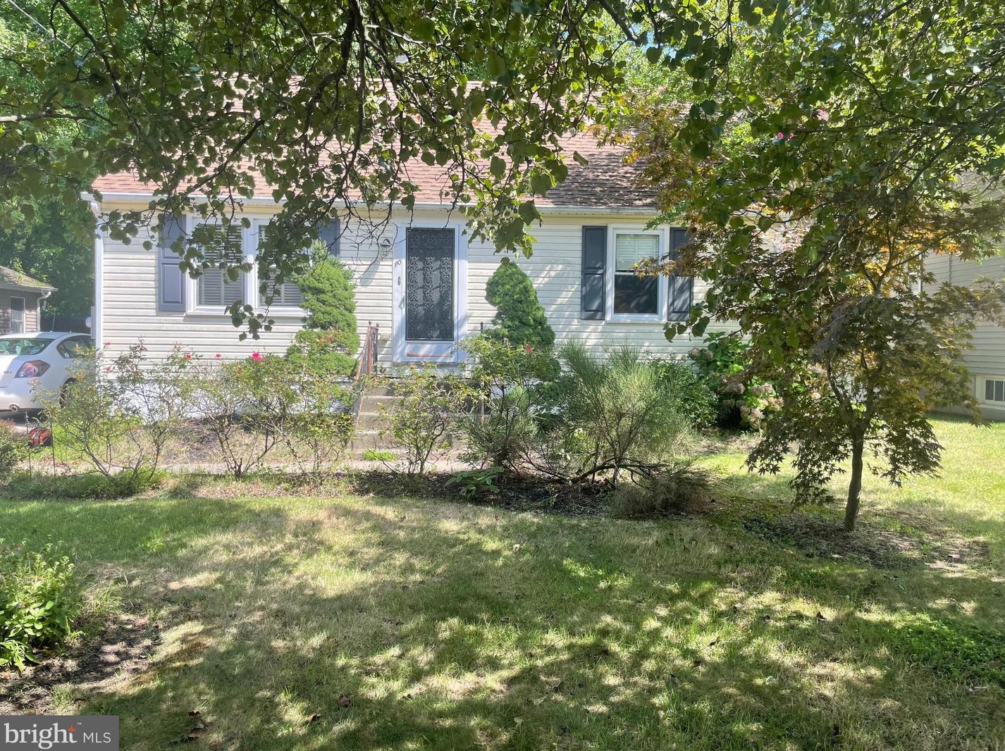 110 Deerwood Dr, Trenton, NJ 08619