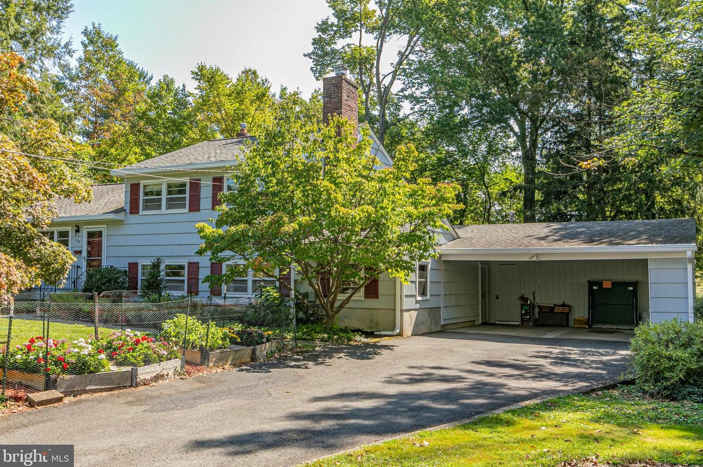 145 Hickory Ct, Princeton, NJ 08540