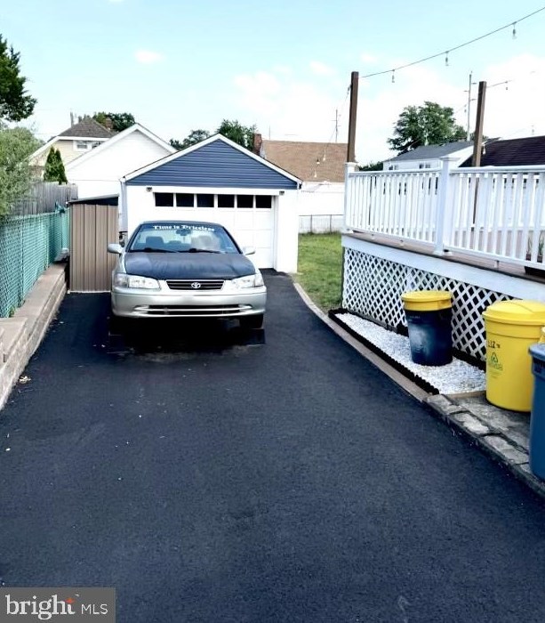 112 Thropp Ave, Trenton NJ  08610-3521 exterior