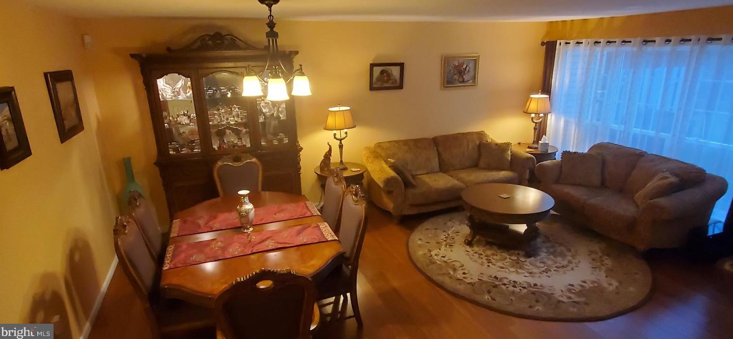 9 Aldgate Ct, Princeton, NJ 08540
