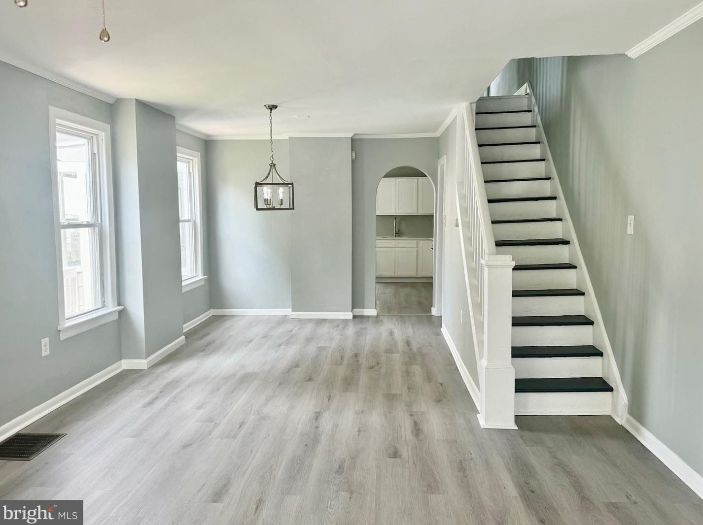 1530 Elizabeth Ave, Trenton, NJ 08629
