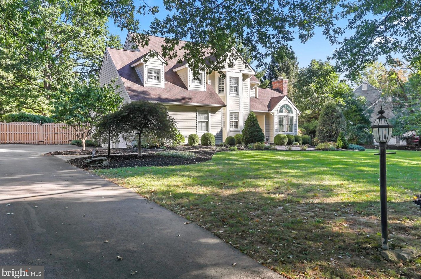 22 Baldwin St, Pennington, NJ 08534