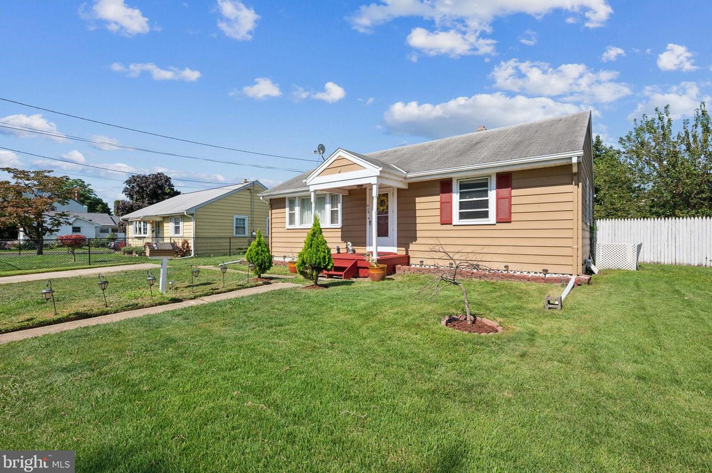 612 Tindall Ave, Trenton, NJ 08610