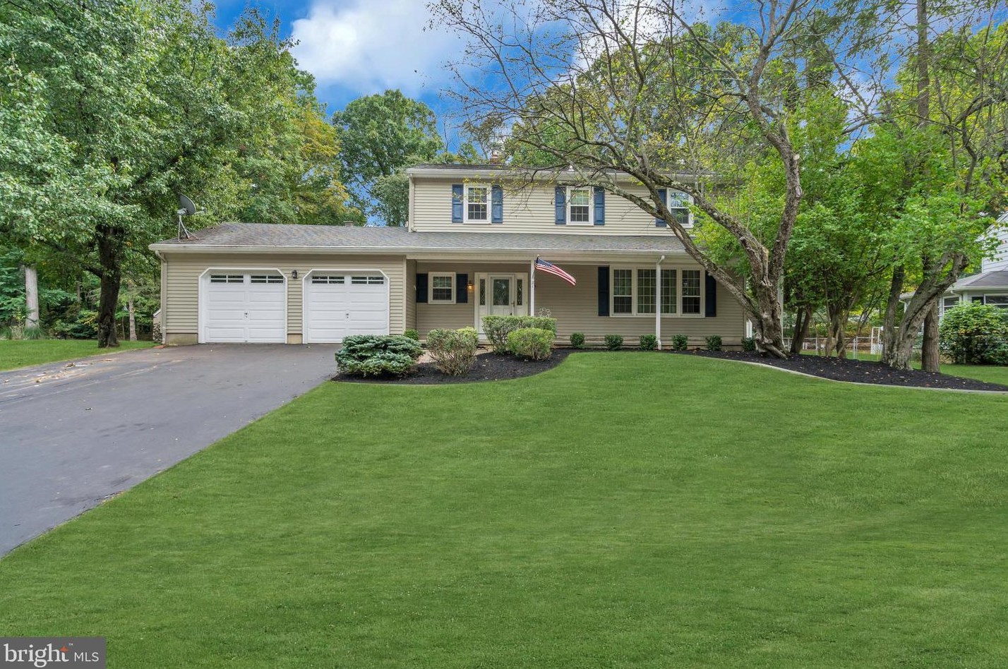21 Ford Dr, Trenton, NJ 08690-1952