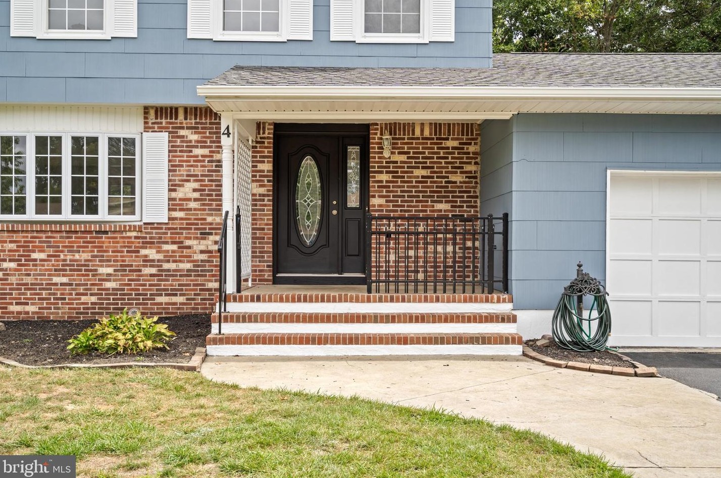 4 John Ct, Trenton, NJ 08620