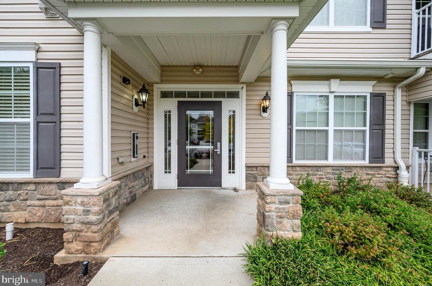834 Timberlake Dr, Trenton, NJ 08618