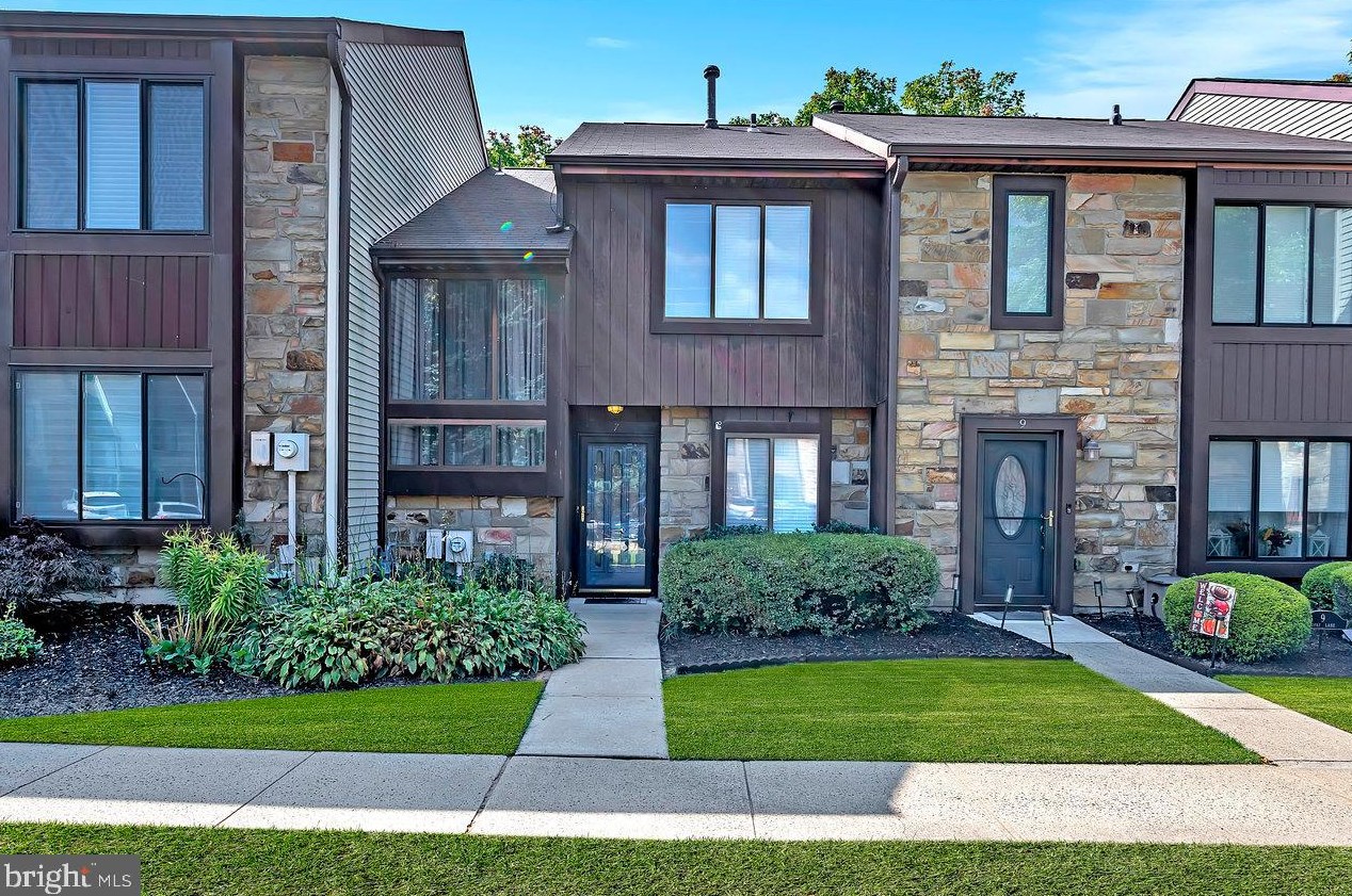 7 Topaz, Trenton, NJ 08690