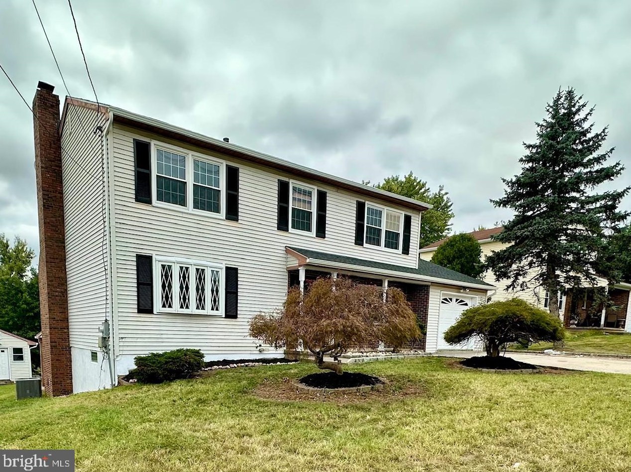 79 Bunker Hill Rd, Lawrence Township, NJ 08648