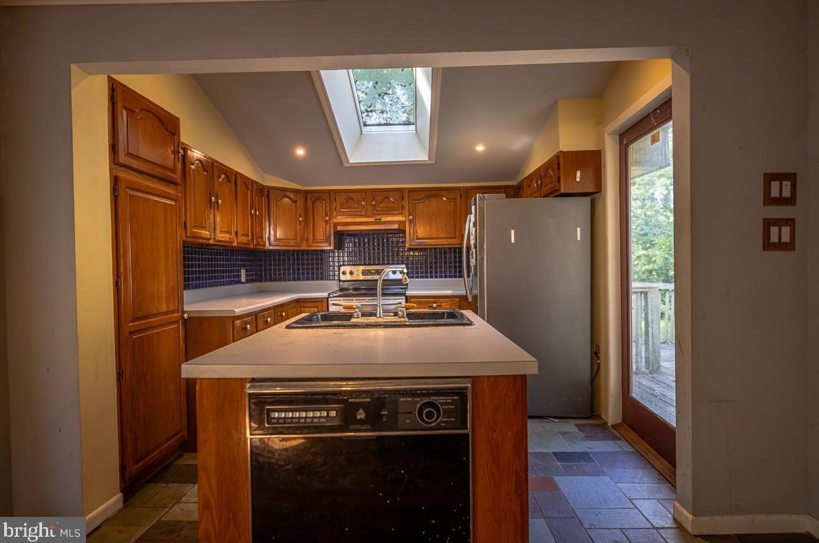 149 Ewingville Rd, Trenton NJ  08638-1723 exterior