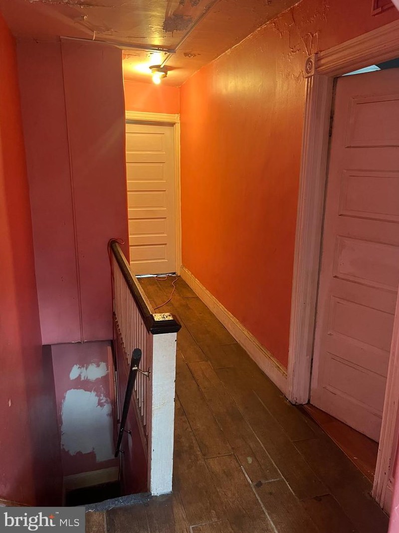 460 Hamilton Ave, Trenton NJ 08609-2709 exterior